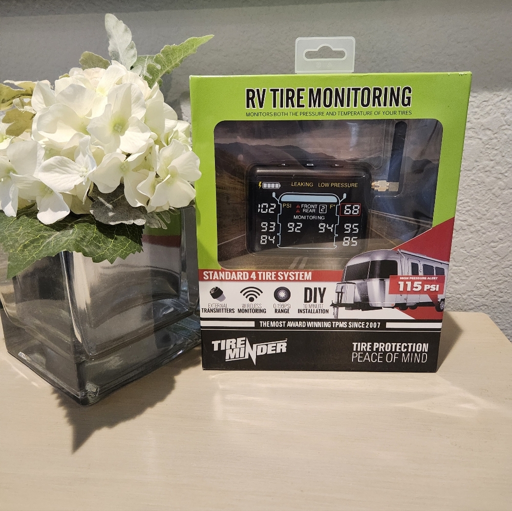 NEW RV Tire Monitoring TireMinder 4 Tire TPMS-i10 Kit